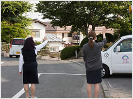 訪問介護用車両写真